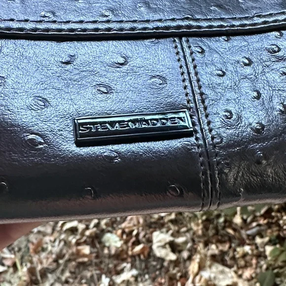 Steve Madden Shimmering Silver Wristlet - Picture 4 of 15